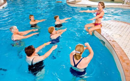 Best group fitness classes - water aerobics