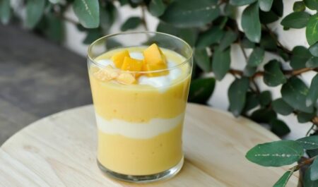 Greek Yogurt Smoothie Mango