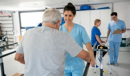 Occupational Therapy Vs Physical Therapy - occupational therapist