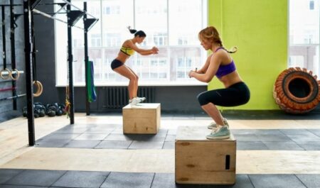superset leg workout - Box Jumps