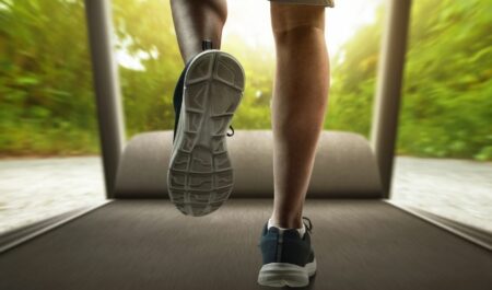 walking backwards on treadmill - backward treadmill walking