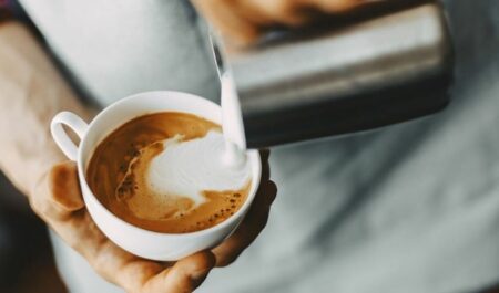 Black Coffee Benefits For Weight Loss - milk coffee