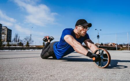 Best Ab Exercises for Men - Ab rollout