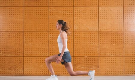 Effective Leg Workout - Walking lunges